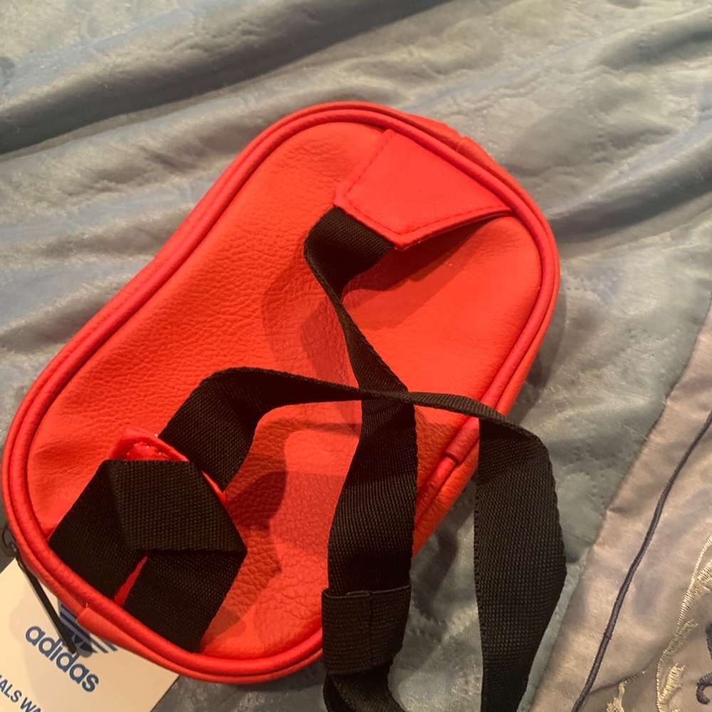 Adidas - Picture 5 of 5